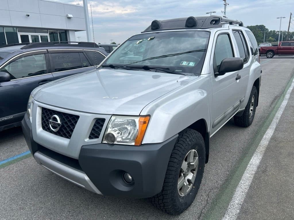2012 Nissan Xterra Pro-4X — photo 1 of 15