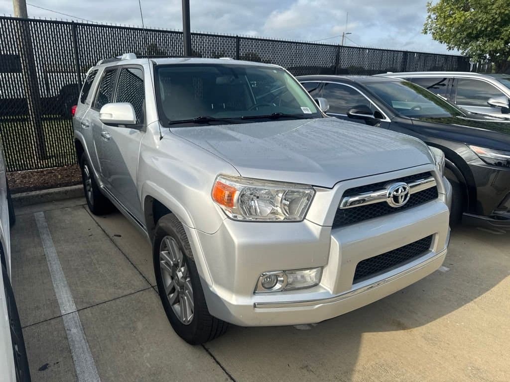 2011 Toyota 4Runner Limited — photo 1 of 4