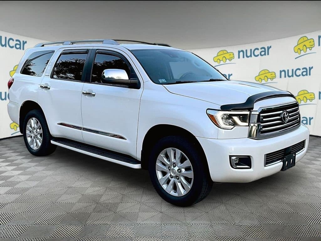 2018 Toyota Sequoia Platinum — photo 1 of 10