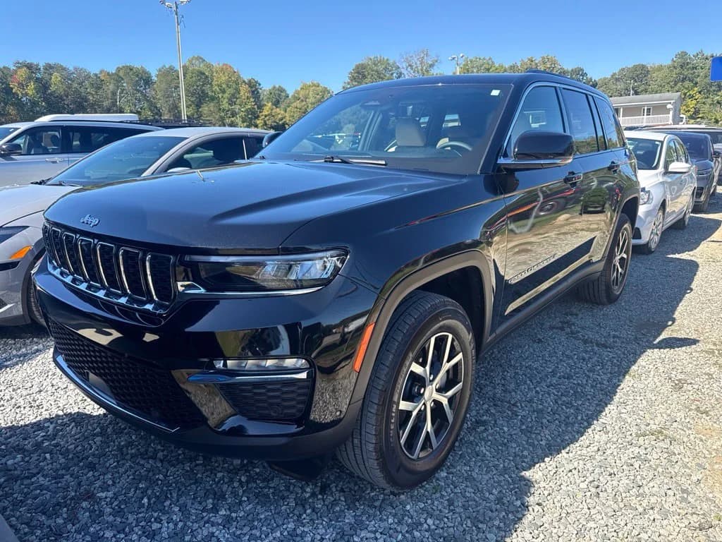 2025 Jeep Grand Cherokee Limited — photo 1 of 5