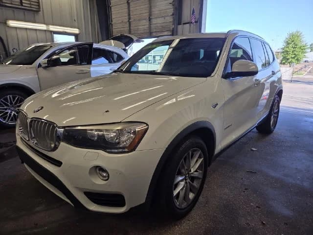 2017 BMW X3 sDrive28i — photo 1 of 8