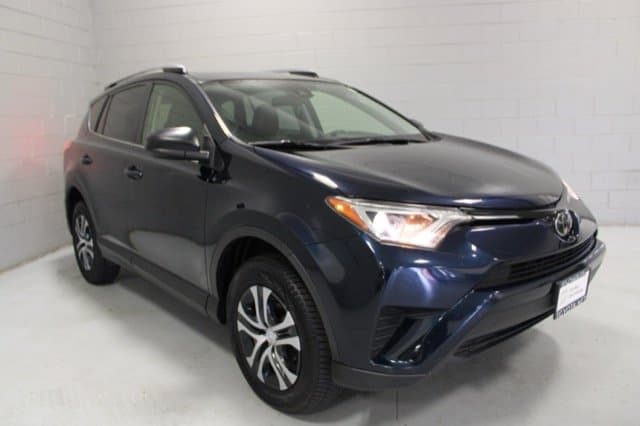 2017 Toyota RAV4 LE — photo 1 of 25
