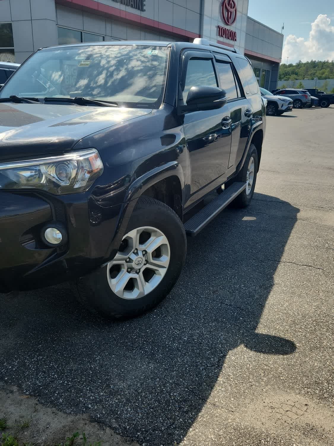 2018 Toyota 4Runner SR5 Premium — photo 1 of 5
