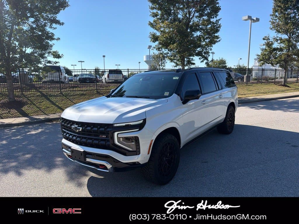 2025 Chevrolet Suburban Z71 — photo 1 of 15
