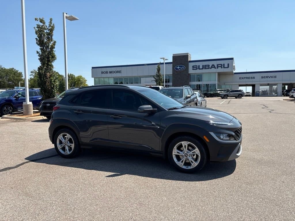 2023 Hyundai Kona SEL — photo 1 of 7