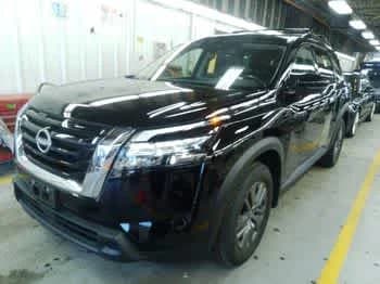 2024 Nissan Pathfinder SV — photo 1 of 8