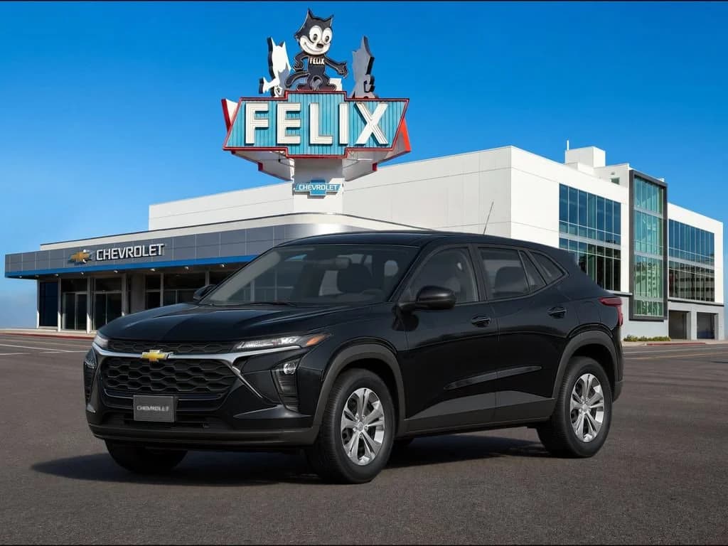 2026 Chevrolet Trax LS — photo 1 of 11
