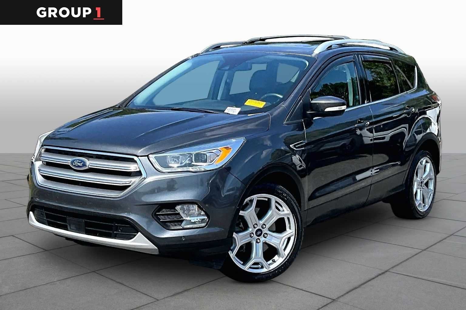 2017 Ford Escape Titanium — photo 1 of 33