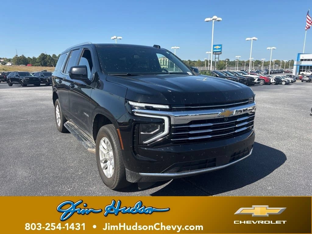 2025 Chevrolet Tahoe LT — photo 1 of 10
