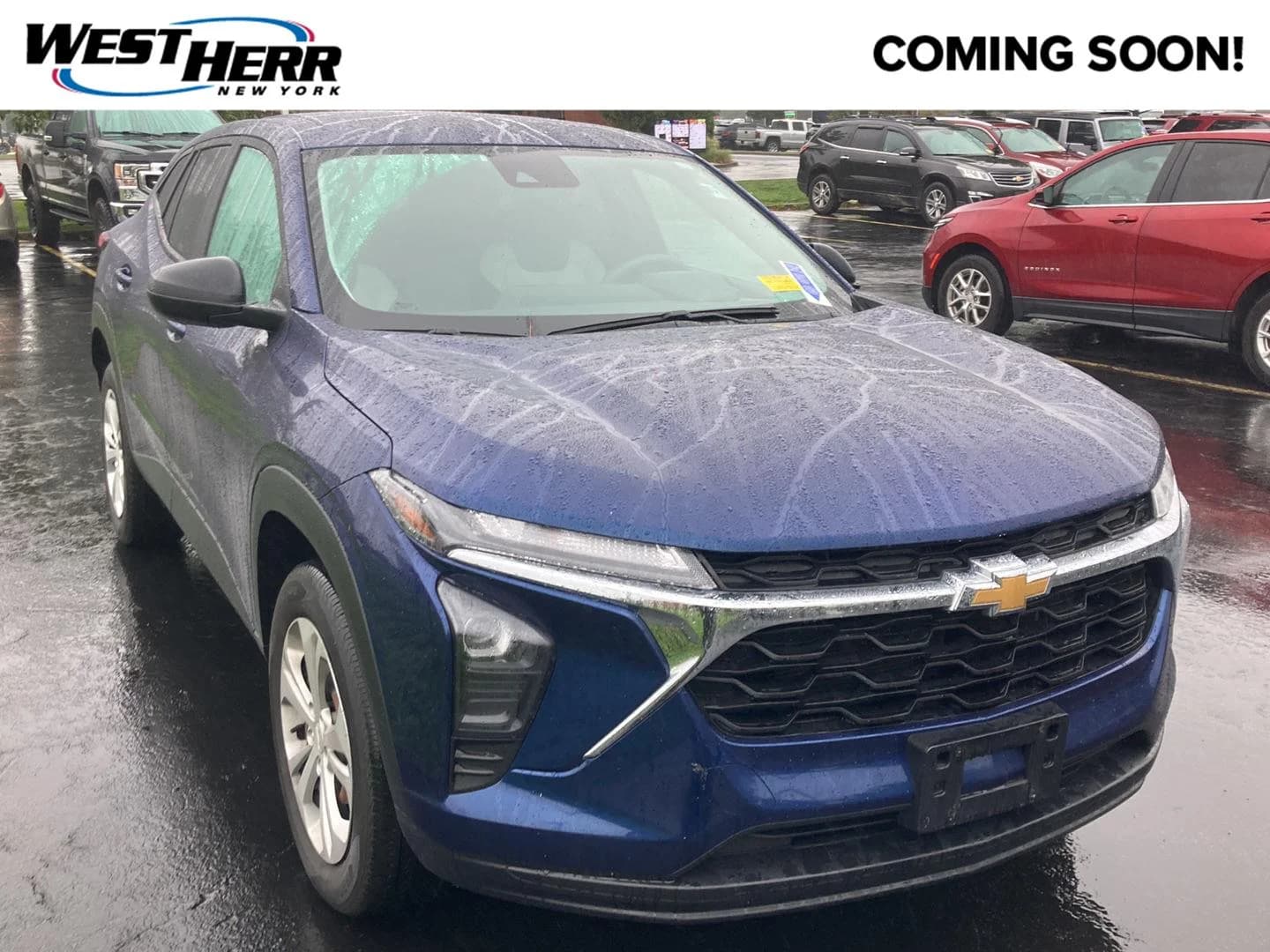2024 Chevrolet Trax LS — photo 1 of 22
