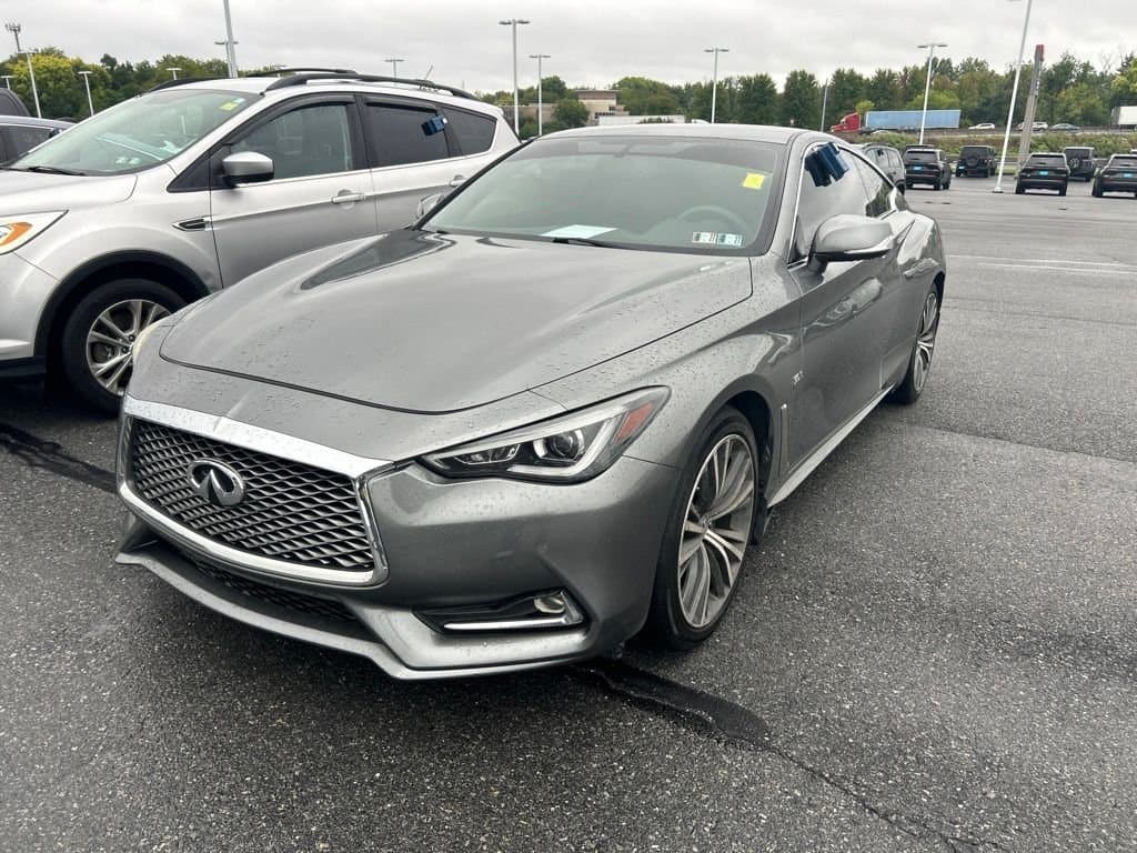 2018 INFINITI Q60 3.0t LUXE — photo 1 of 15