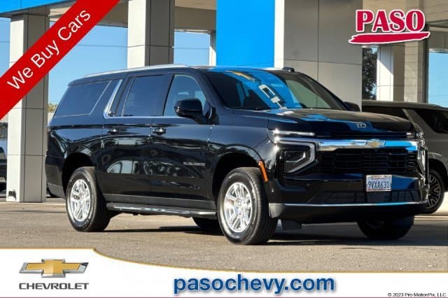 2025 Chevrolet Suburban LS — photo 1 of 36