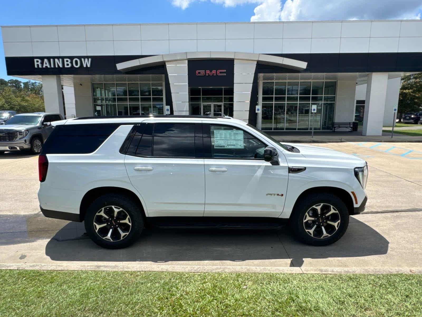 2026 GMC Yukon AT4 — photo 1 of 18