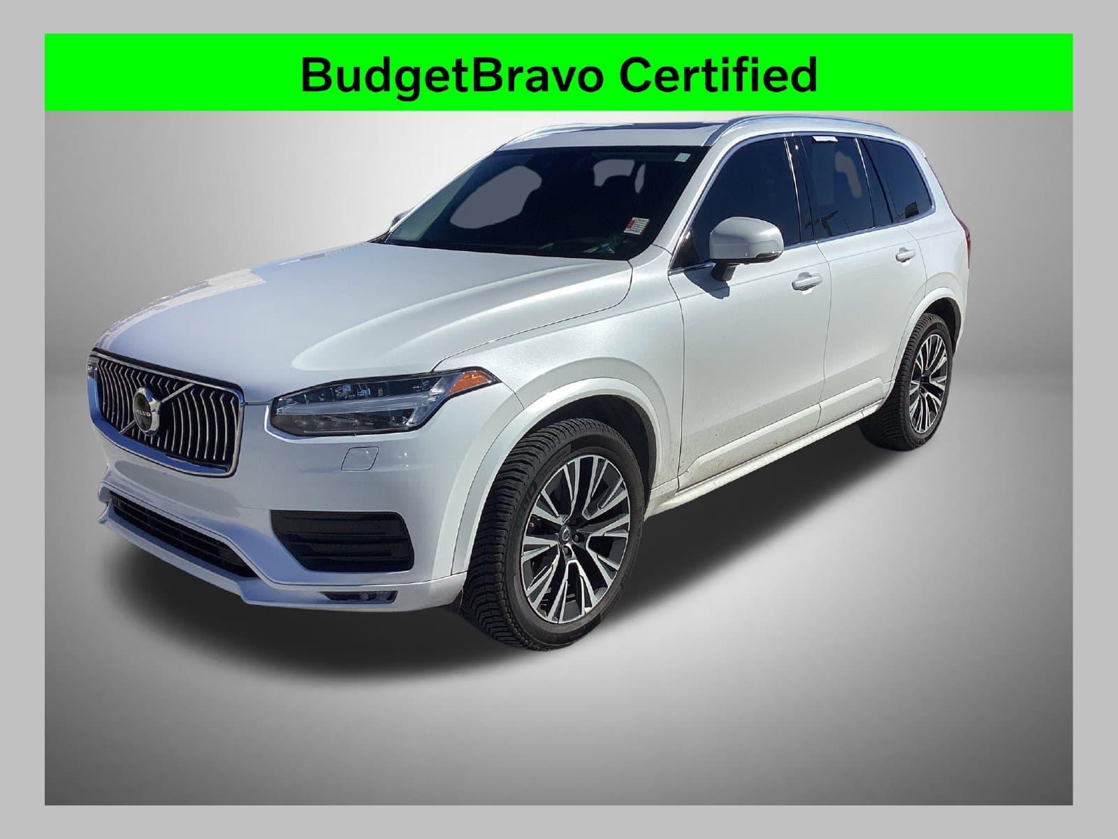 2020 Volvo XC90 Momentum — photo 1 of 4