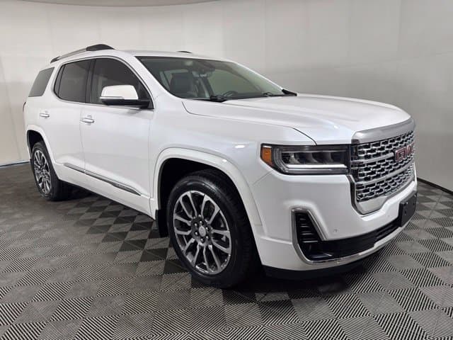 2020 GMC Acadia Denali — photo 1 of 24