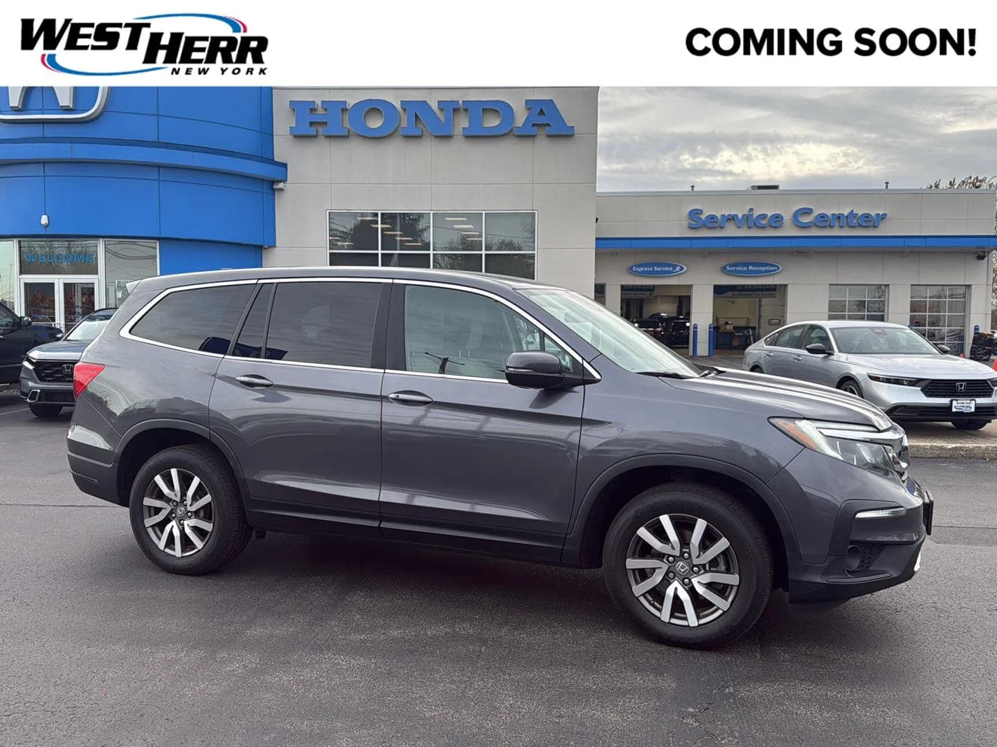 2021 Honda Pilot EX — photo 1 of 21