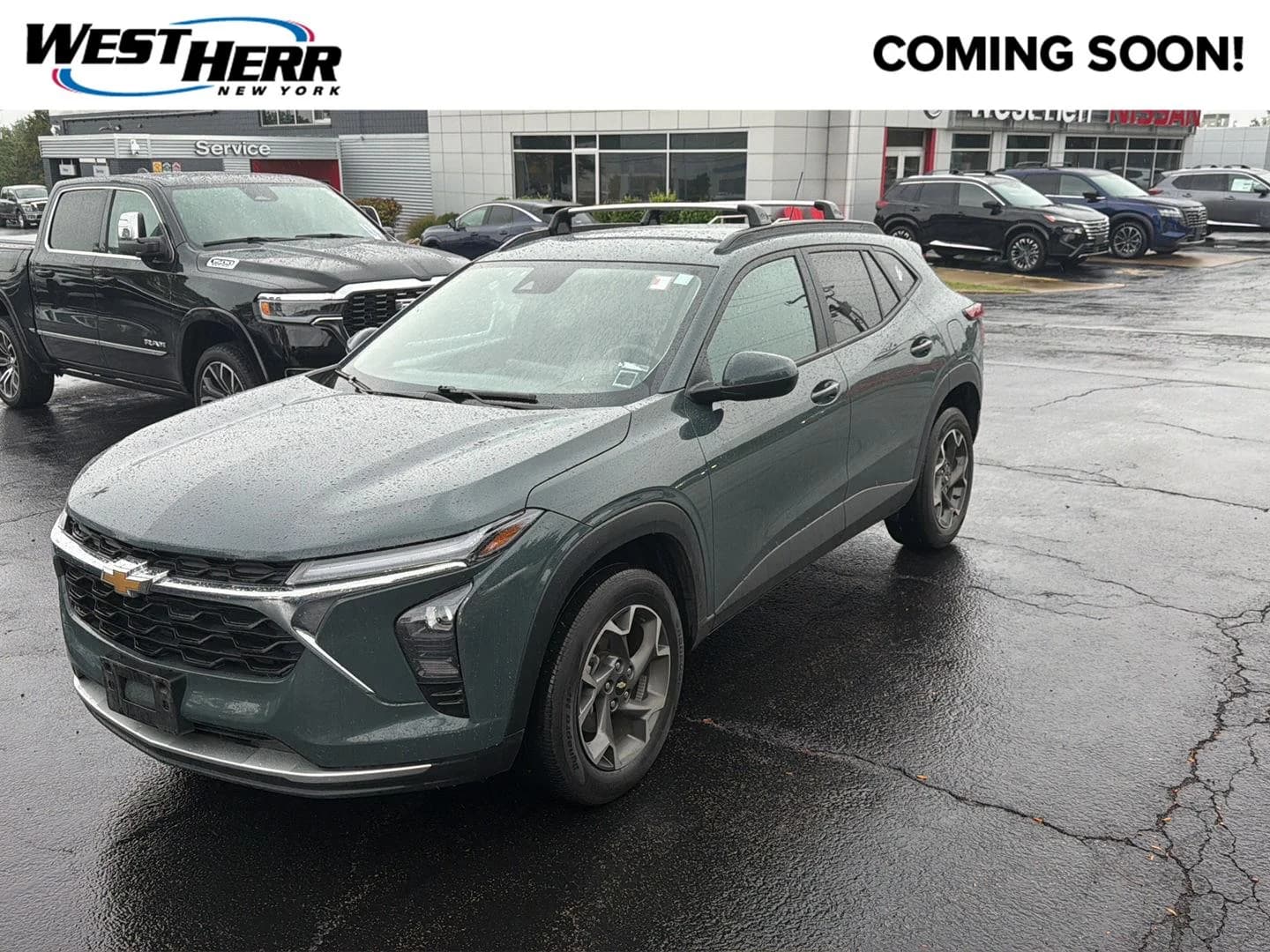 2025 Chevrolet Trax LT — photo 1 of 20
