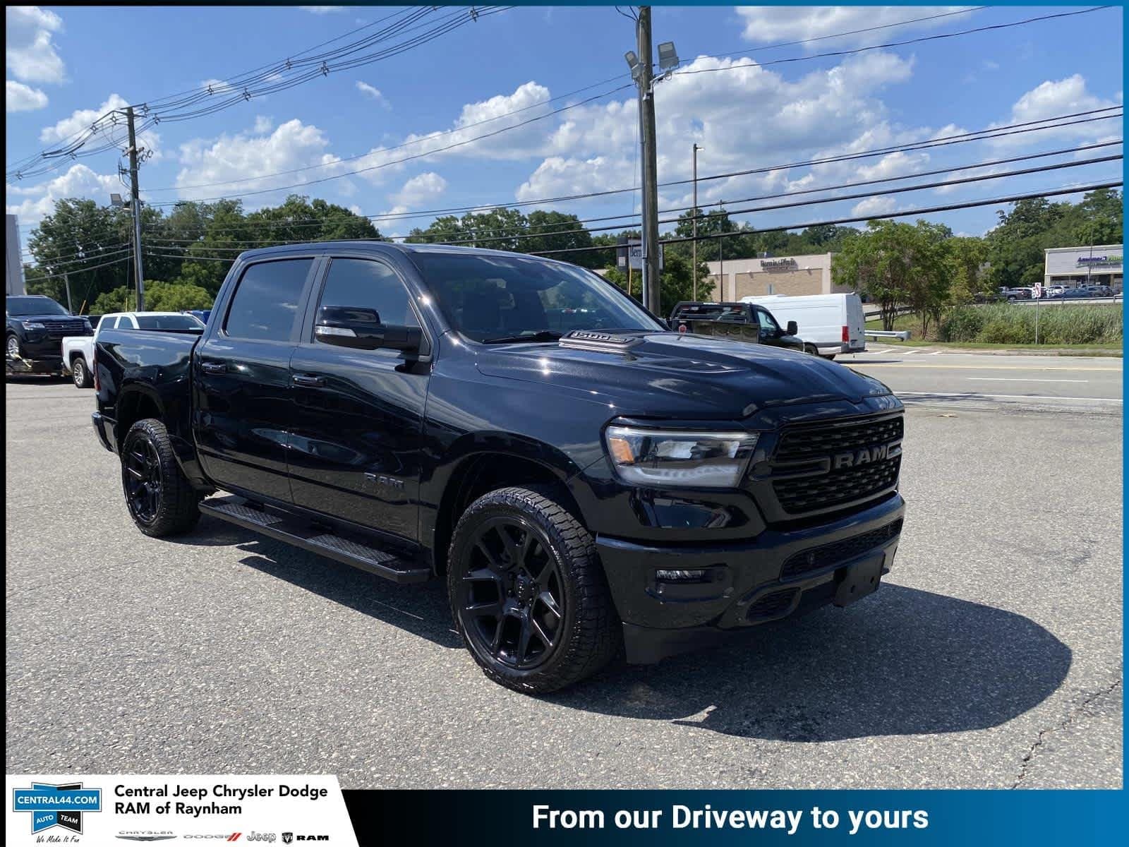 2022 RAM 1500 Sport — photo 1 of 32