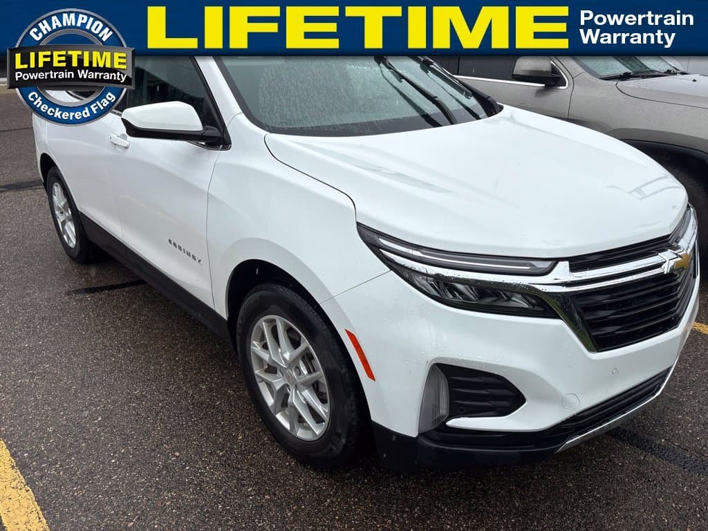 2022 Chevrolet Equinox LT — photo 1 of 2