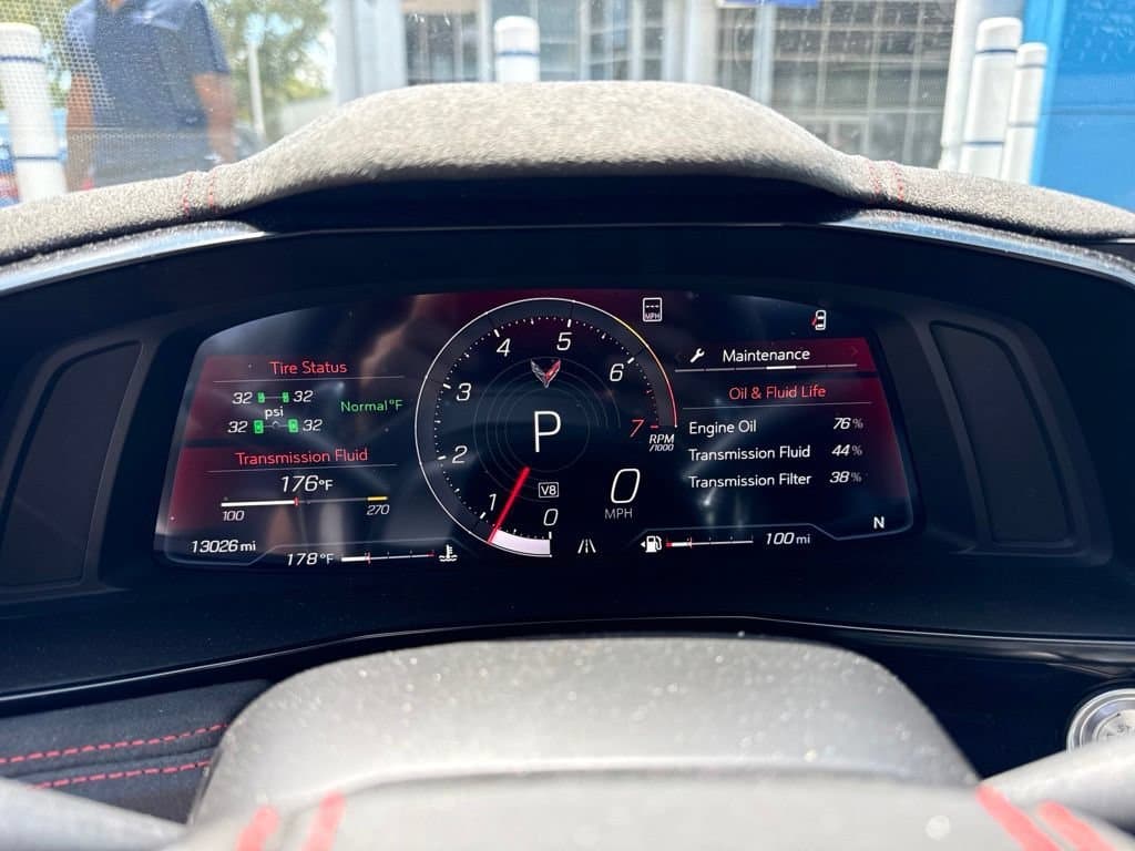 2023 Chevrolet Corvette Stingray 3LT — photo 1 of 8