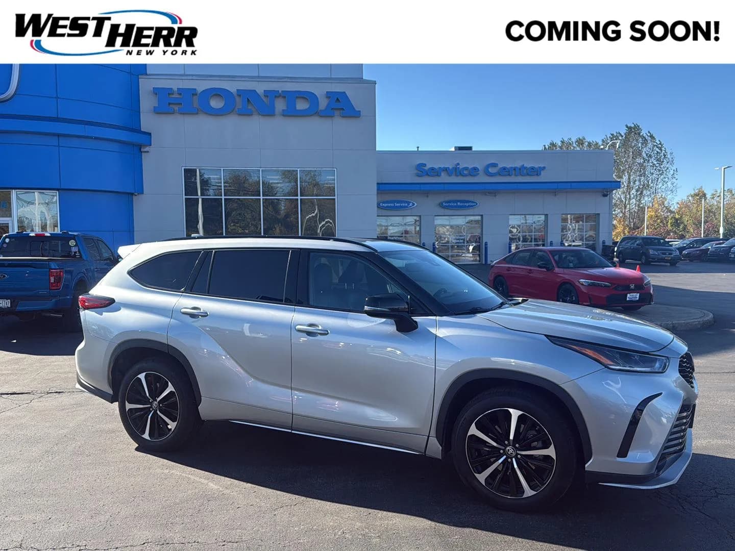 2021 Toyota Highlander XSE — photo 1 of 21