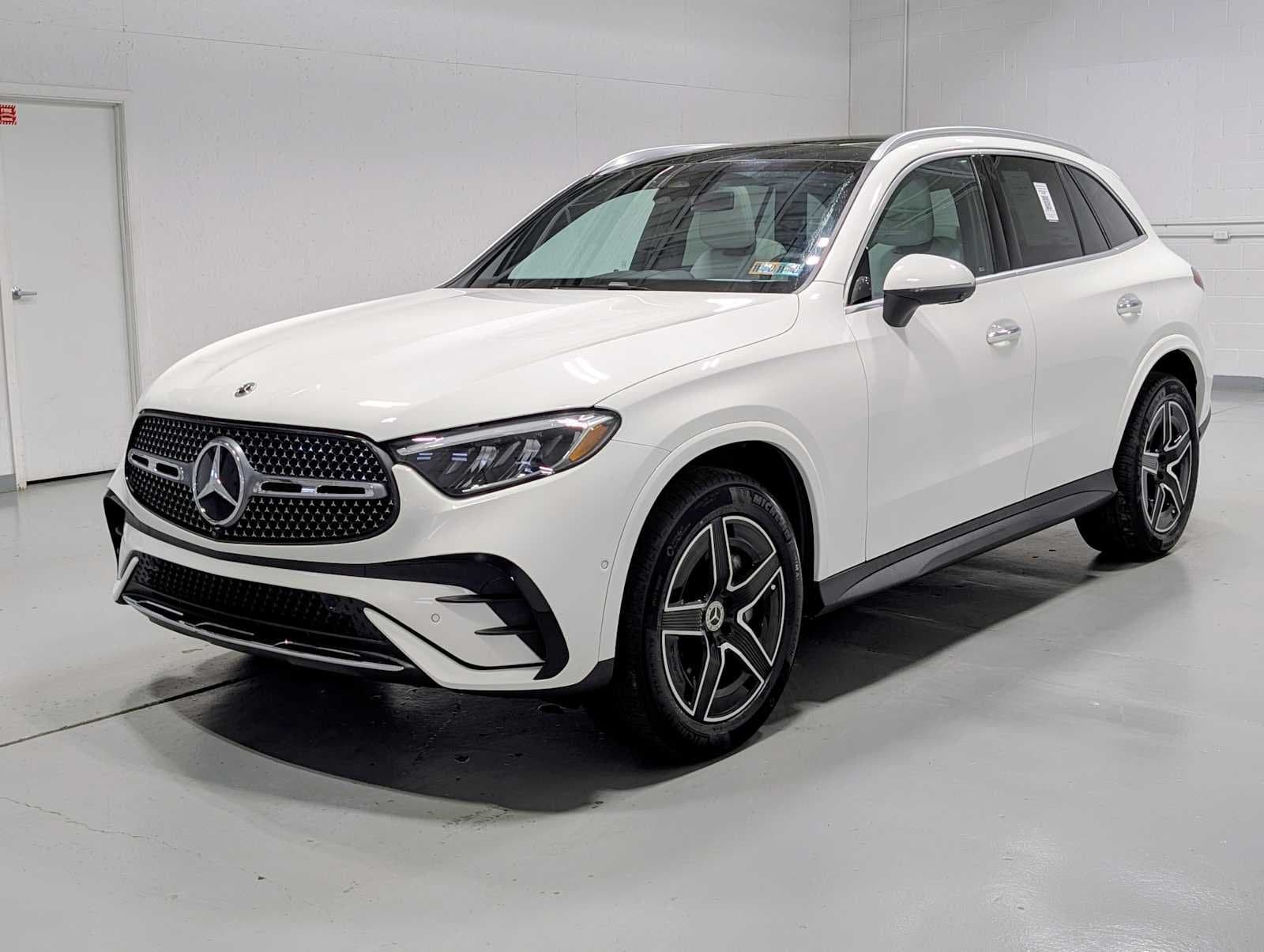 2026 Mercedes-Benz GLC GLC 300 — photo 1 of 39