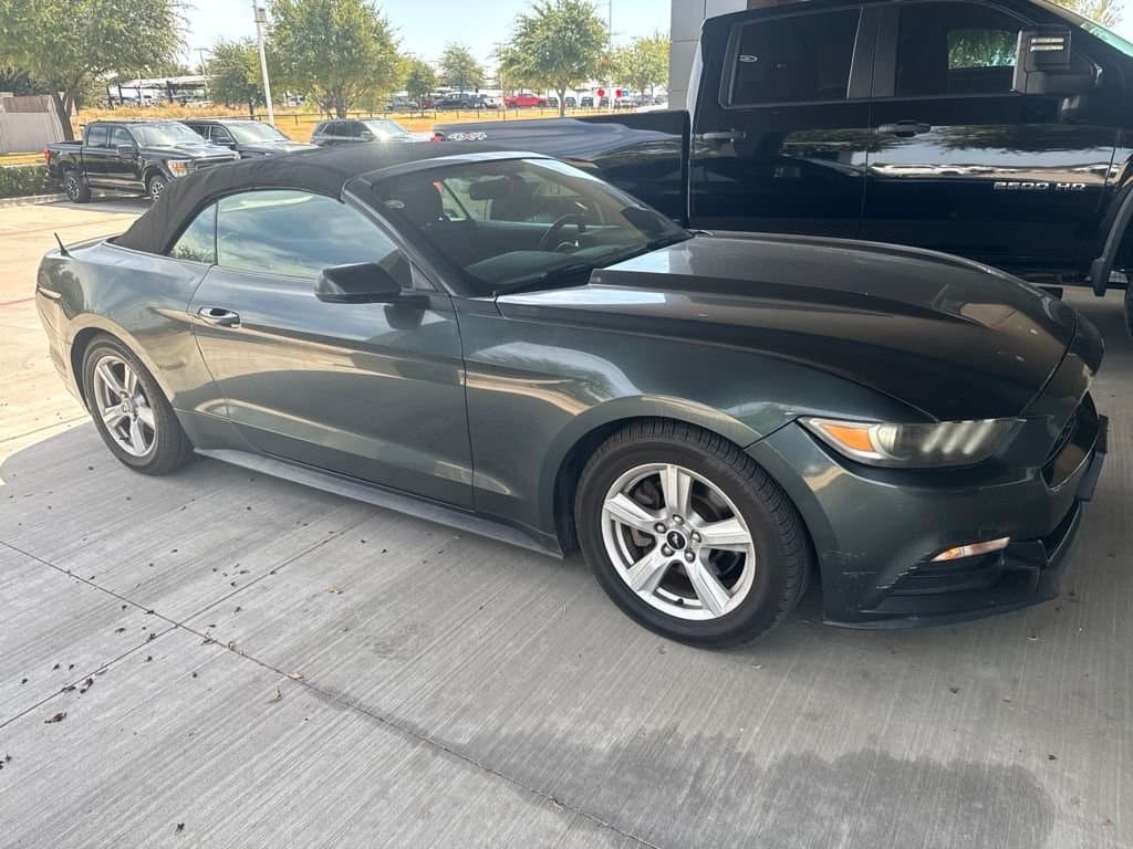 2015 Ford MUSTANG V6 — photo 1 of 25