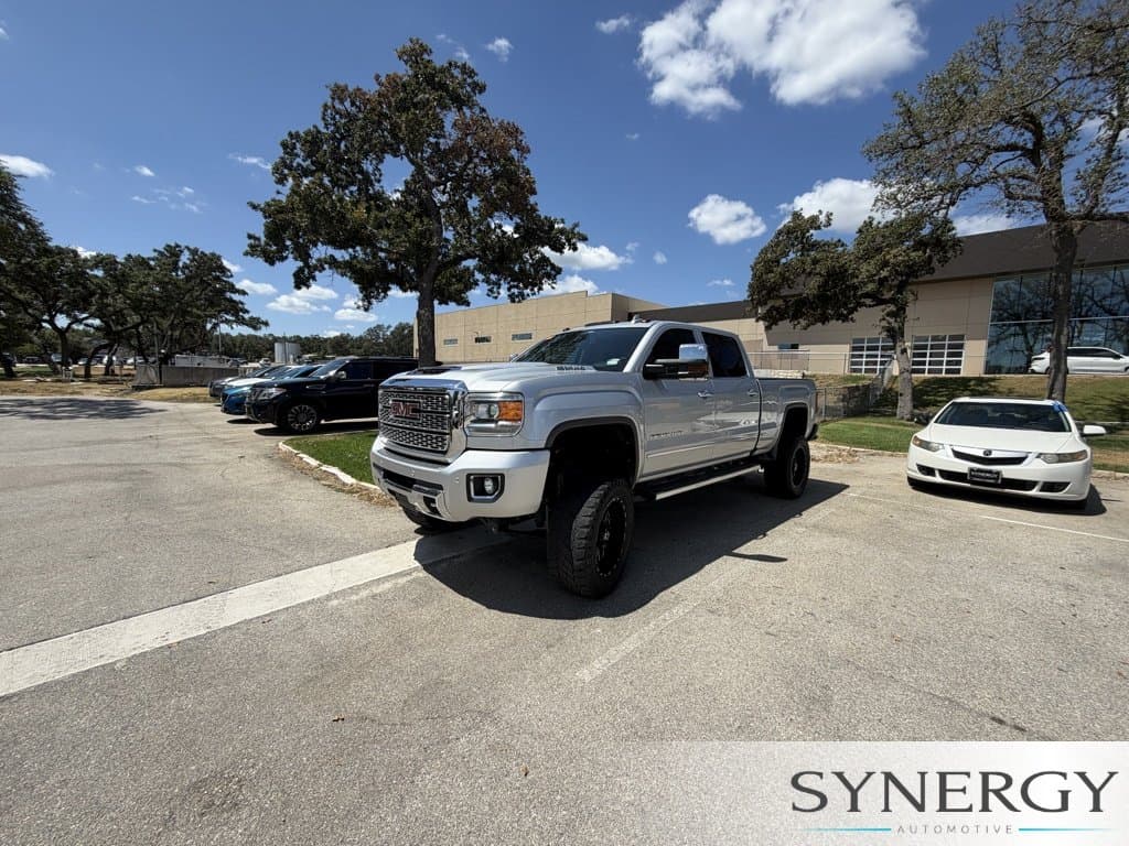 2019 GMC Sierra 3500HD Denali — photo 1 of 3