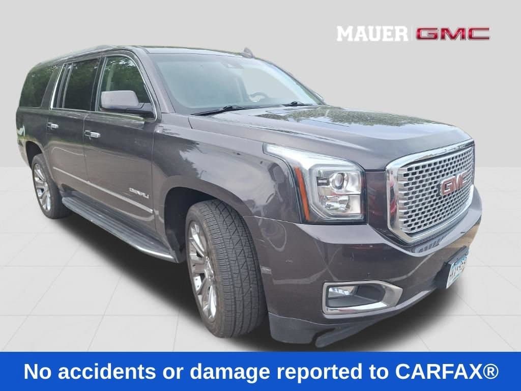 2016 GMC Yukon XL Denali — photo 1 of 8