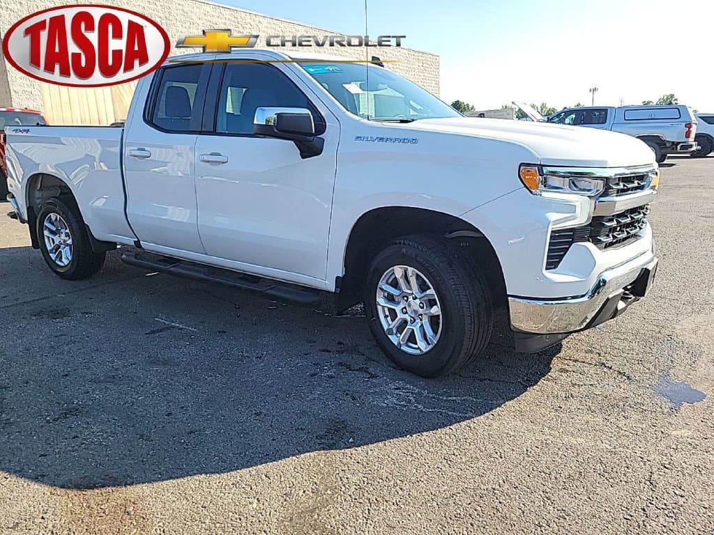2023 Chevrolet Silverado 1500 LT — photo 1 of 12