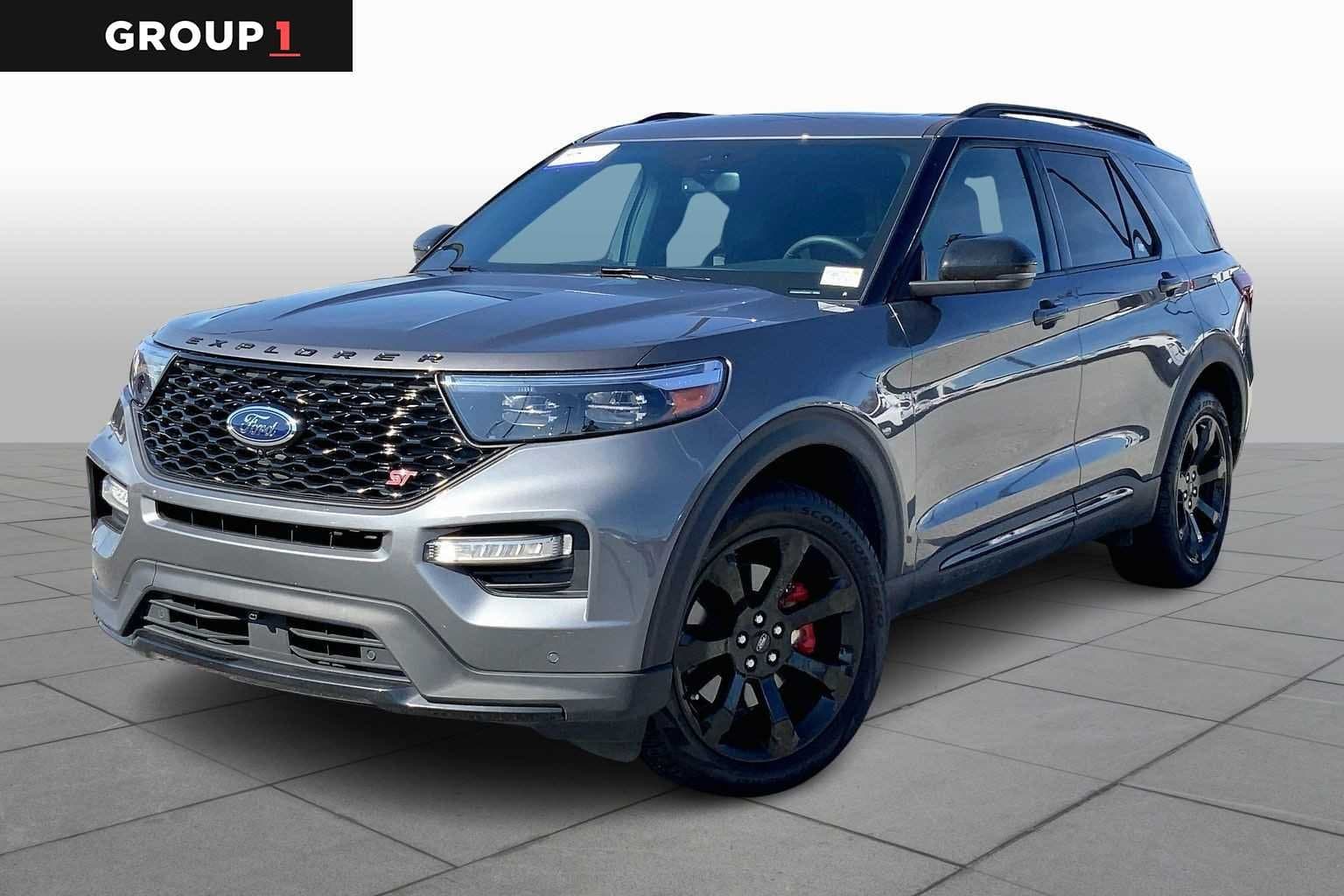 2023 Ford Explorer ST — photo 1 of 30