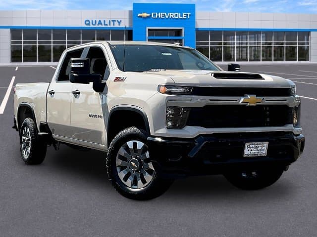 2026 Chevrolet Silverado 2500HD Custom — photo 1 of 38