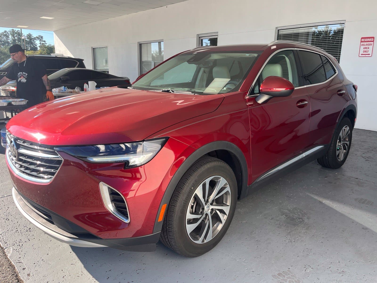 2023 Buick Envision Essence — photo 1 of 26