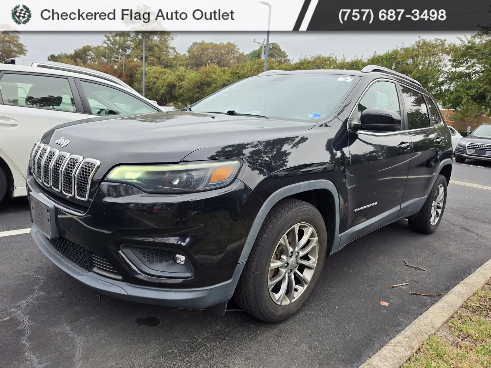 2019 Jeep Cherokee Latitude Plus — photo 1 of 19