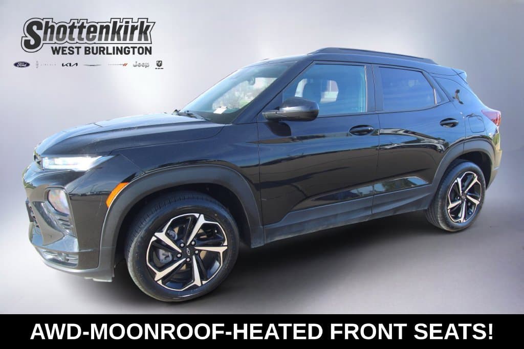 2022 Chevrolet Trailblazer RS — photo 1 of 42