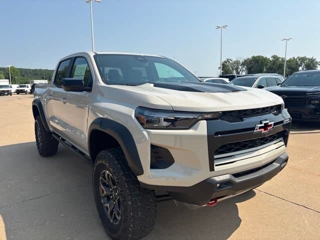2026 Chevrolet Colorado ZR2 — photo 1 of 73