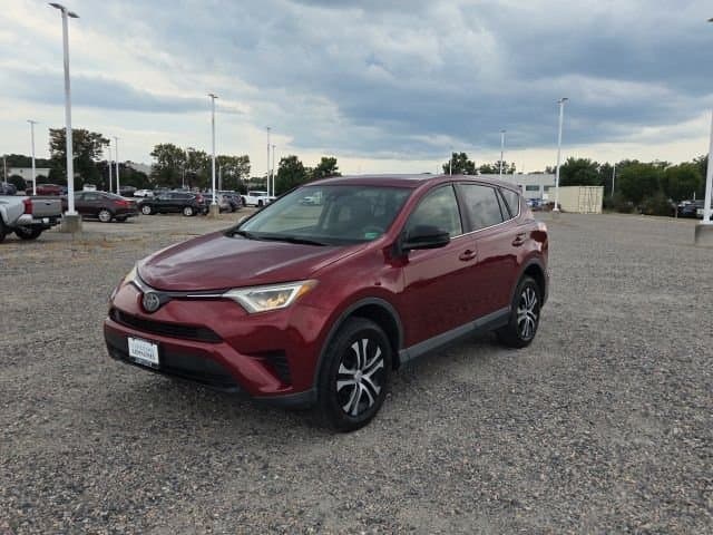2018 Toyota RAV4 LE — photo 1 of 32