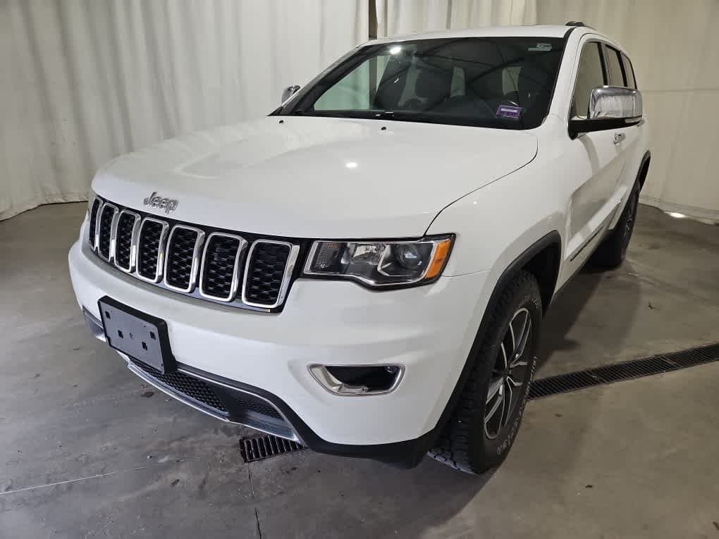 2022 Jeep Grand Cherokee WK Limited — photo 1 of 14