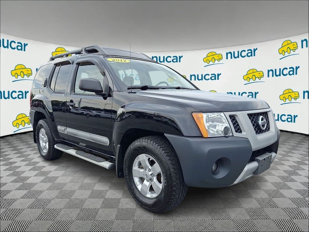 2012 Nissan Xterra S — photo 1 of 40