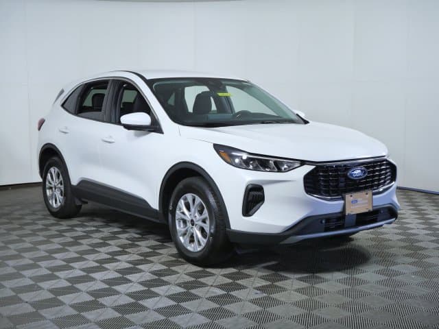 2023 Ford Escape Active — photo 1 of 33