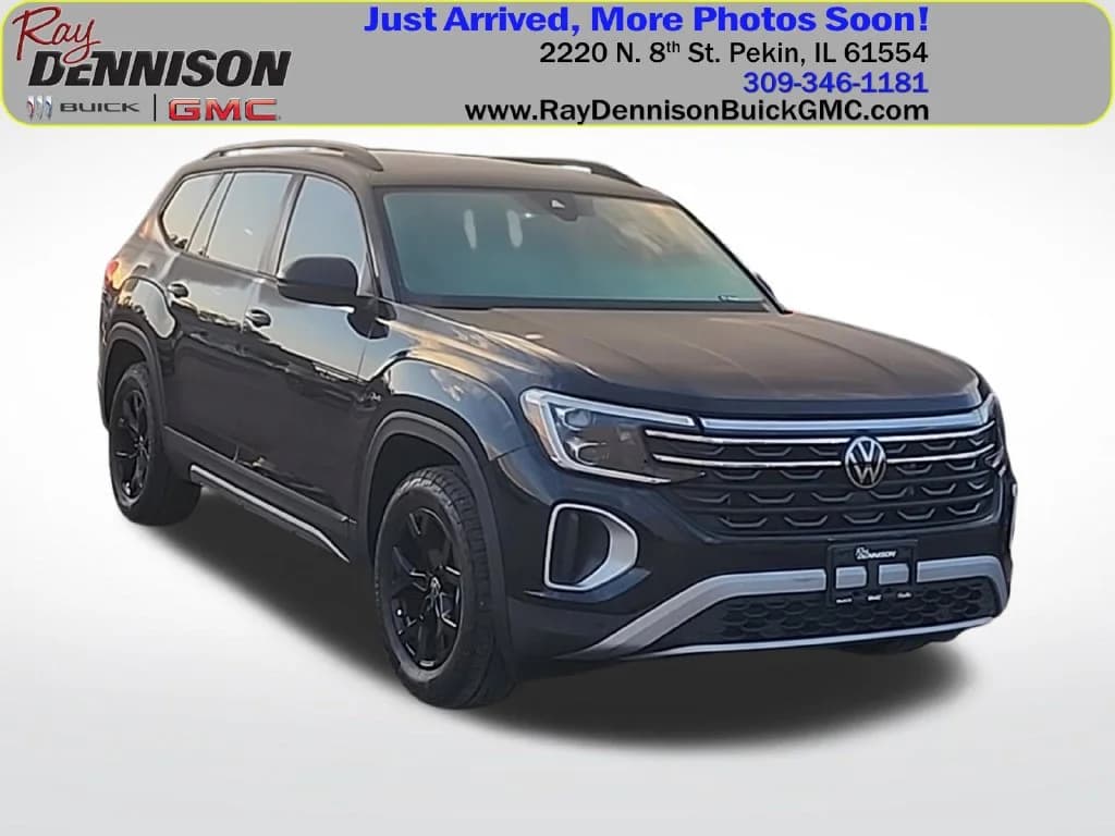 2024 Volkswagen Atlas 2.0T Peak Edition SE w/Technology — photo 1 of 6