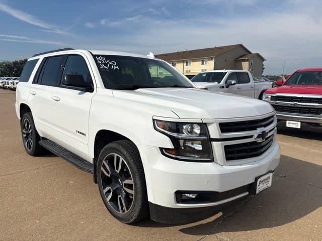2020 Chevrolet Tahoe Premier — photo 1 of 25