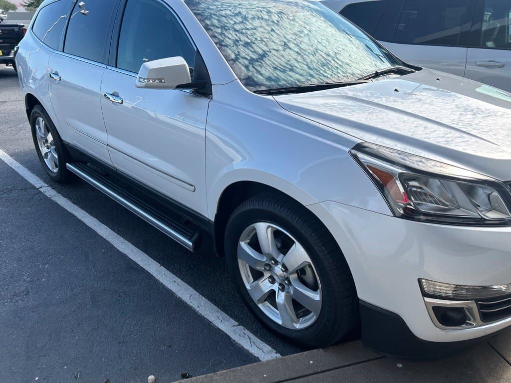 2017 Chevrolet Traverse Premier — photo 1 of 2