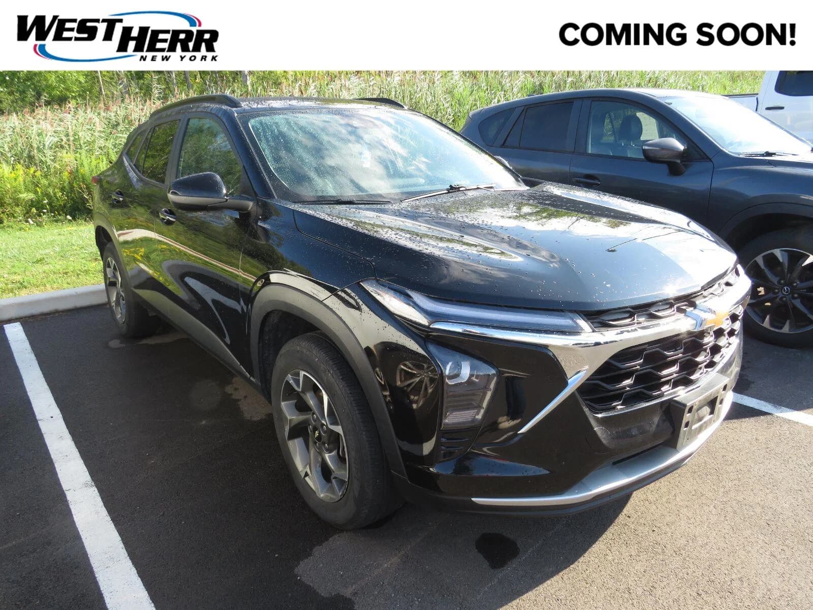 2024 Chevrolet Trax LT — photo 1 of 11