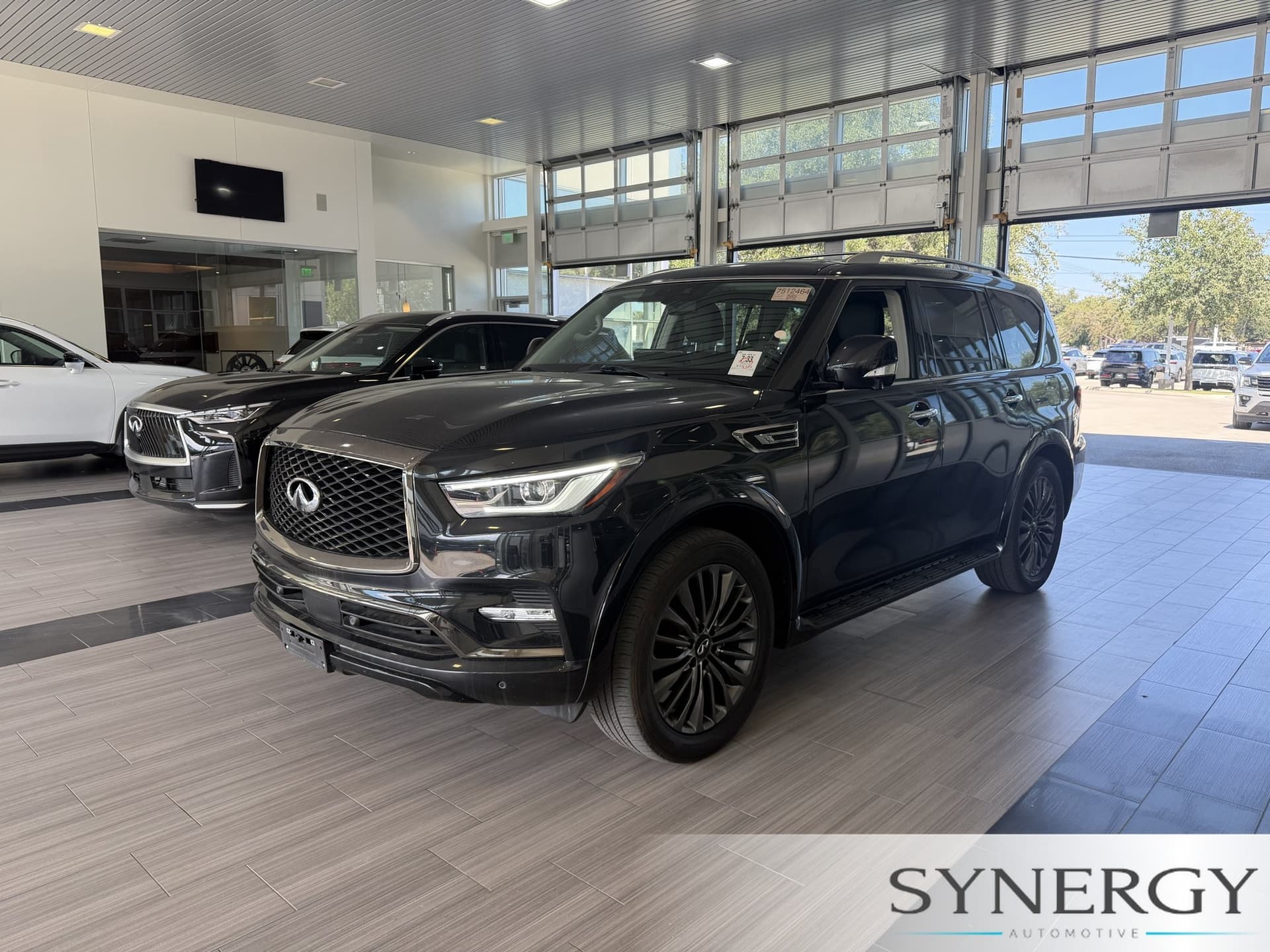 2022 INFINITI QX80 PREMIUM SELECT — photo 1 of 4