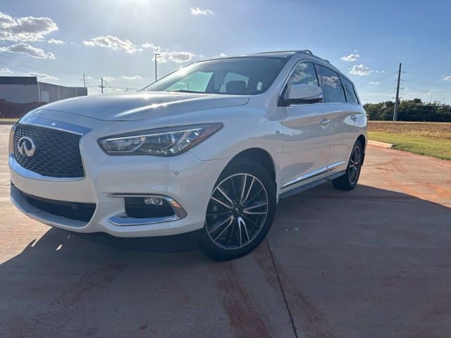 2019 INFINITI QX60 LUXE — photo 1 of 16