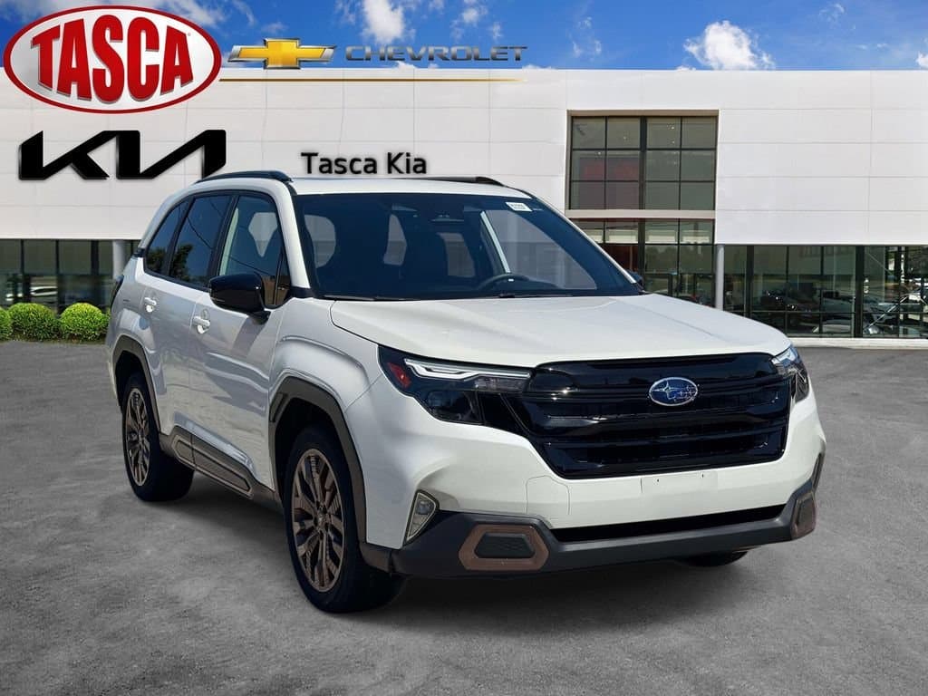 2025 Subaru Forester Sport — photo 1 of 34