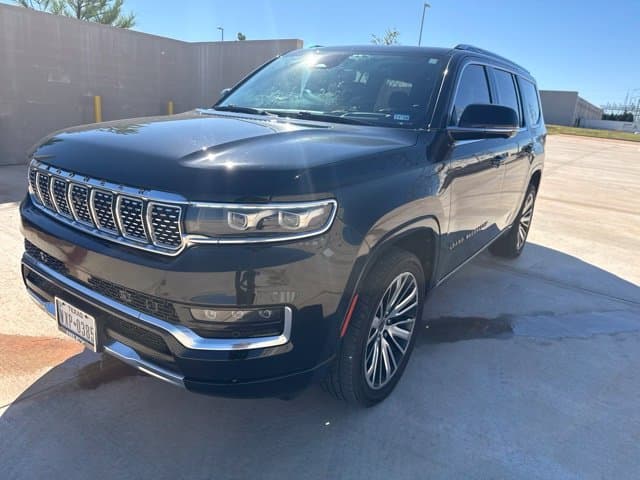 2022 Jeep Grand Wagoneer Series III — photo 1 of 12