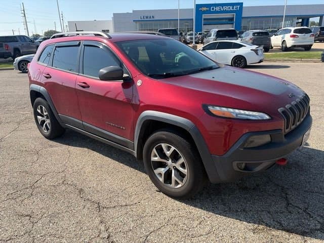 2017 Jeep Cherokee Trailhawk — photo 1 of 25