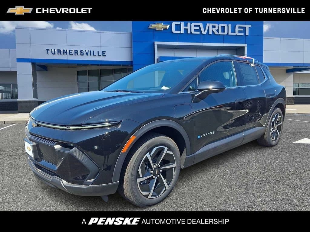 2026 Chevrolet Equinox EV LT — photo 1 of 35